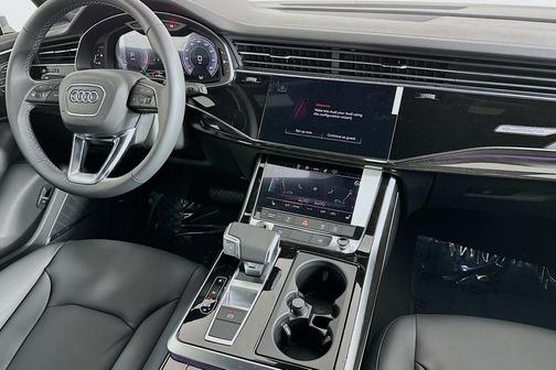 2026 Audi Q7 45 Premium