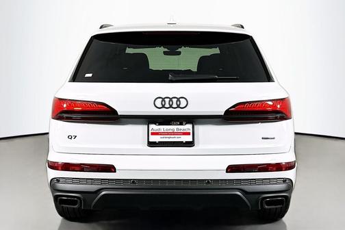 2026 Audi Q7 45 Premium