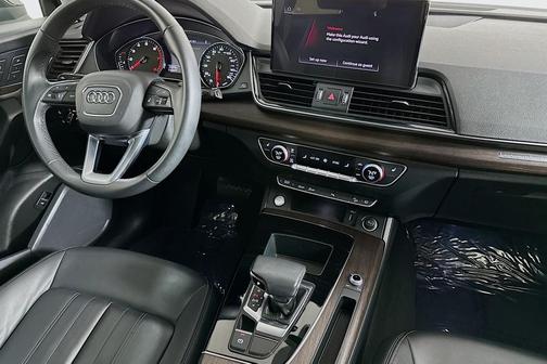 2023 Audi Q5 40 Premium