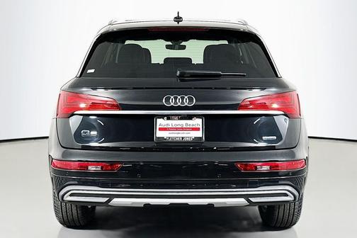 2023 Audi Q5 40 Premium