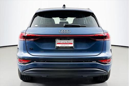2025 Audi Q6 e-tron Premium Plus