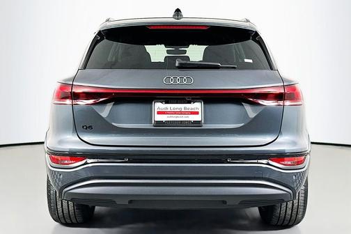 2025 Audi Q6 e-tron Premium Plus quattro