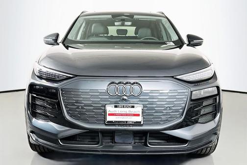 2025 Audi Q6 e-tron Premium Plus quattro