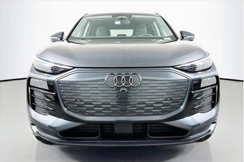 2025 Audi Q6 e-tron Premium Plus quattro