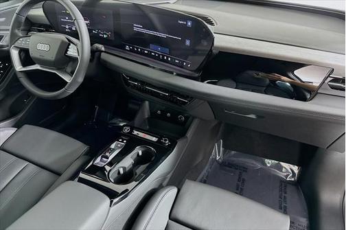 2025 Audi Q6 e-tron Premium Plus quattro