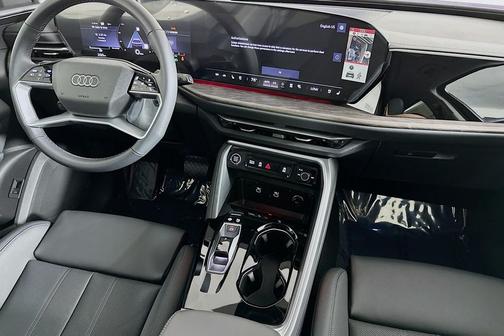 2025 Audi Q5 Premium Plus TFSI quattro S tronic