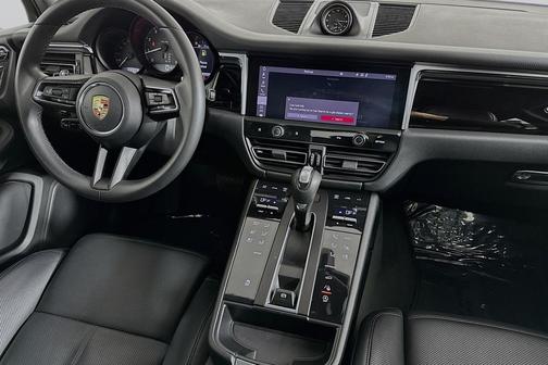 2023 Porsche Macan 