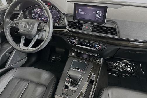 2020 Audi Q5 Premium Plus 55 TFSI e quattro S tronic