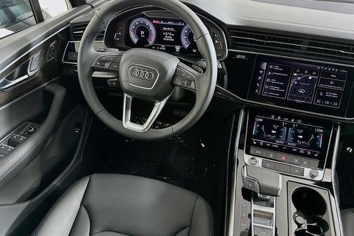 2026 Audi Q7 45 Premium Plus
