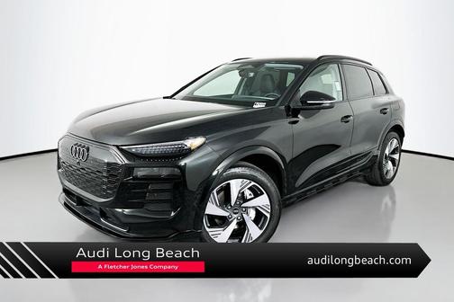 Mythos Black Metallic 2025 Audi Q6 e-tron Premium Plus