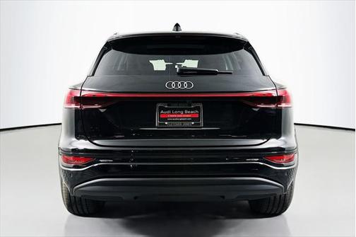 2025 Audi Q6 e-tron Premium Plus quattro