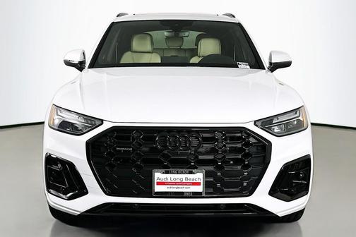 Glacier White Metallic 2024 Audi Q5 55 S line Premium Plus