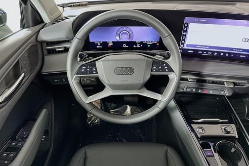 Mythos Black Metallic 2026 Audi Q3 TFSI quattro S tronic