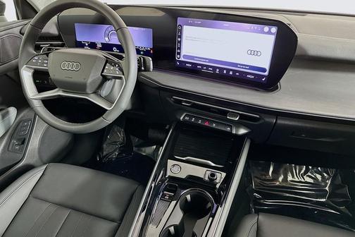 Mythos Black Metallic 2026 Audi Q3 TFSI quattro S tronic