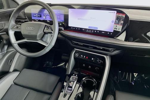 Tambora Gray Metallic 2026 Audi Q5 Premium Plus TFSI quattro S tronic