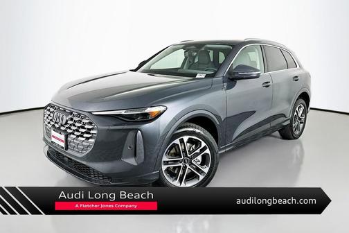 Tambora Gray Metallic 2026 Audi Q5 Premium Plus TFSI quattro S tronic