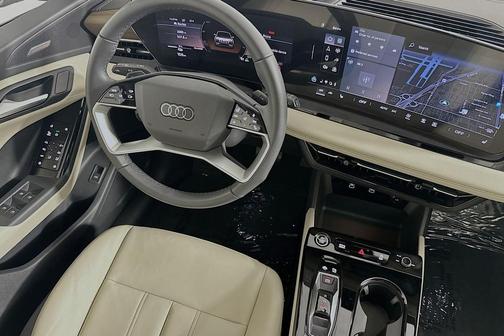 2025 Audi Q6 e-tron Premium Plus quattro