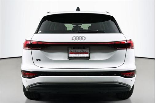 2025 Audi Q6 e-tron Premium Plus