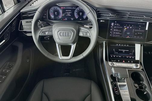 2026 Audi Q7 55 Premium Plus