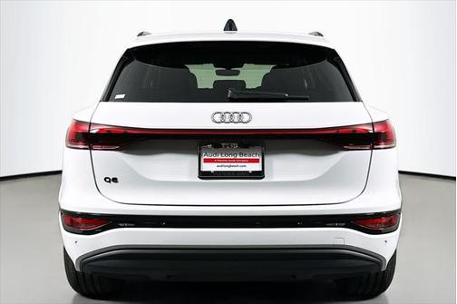 2025 Audi Q6 e-tron Premium