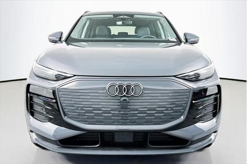 2025 Audi Q6 e-tron Premium Plus