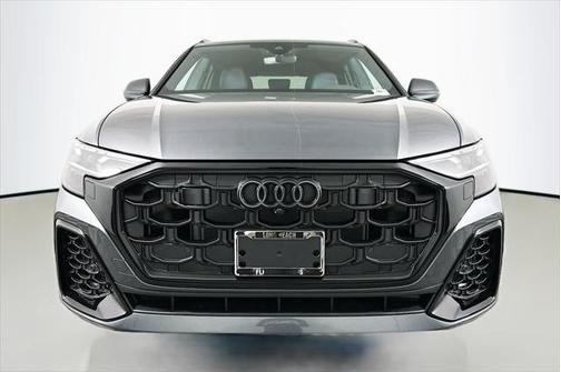 2025 Audi Q8 55 Premium Plus