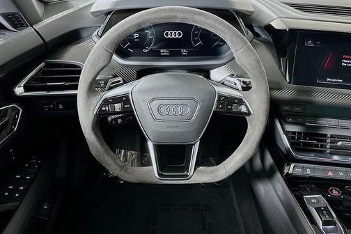 2023 Audi e-tron GT Prestige quattro