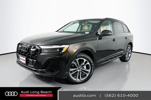 2025 Audi Q7 45 Premium Plus