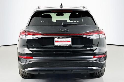 Mythos Black Metallic 2023 Audi Q4 e-tron Premium Plus 50 quattro
