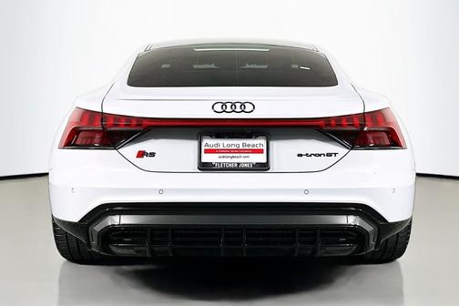 2022 Audi RS e-tron GT quattro