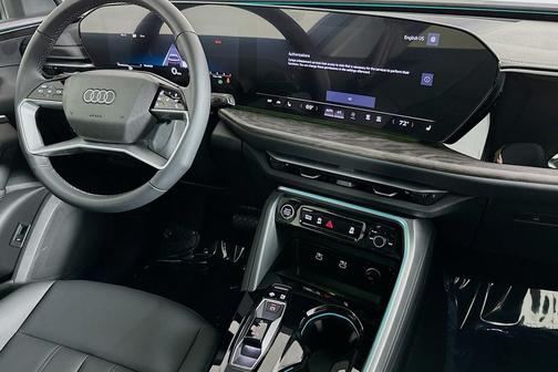 2025 Audi Q5 Premium