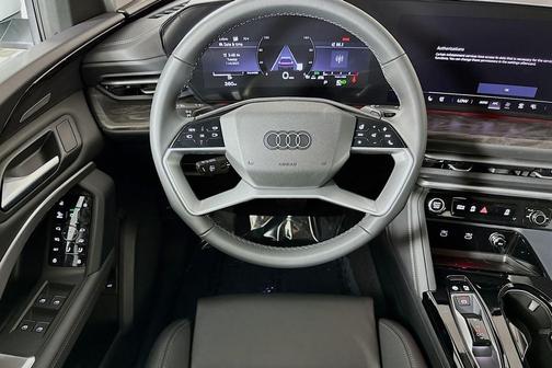 2025 Audi Q5 Premium Plus TFSI quattro S tronic