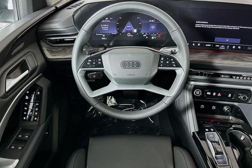 2025 Audi Q5 Premium Plus TFSI quattro S tronic