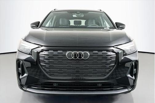2025 Audi Q4 e-tron Premium Plus 55 quattro