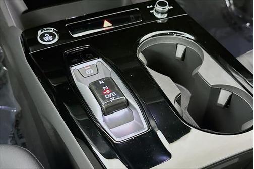 2025 Audi Q6 e-tron Premium