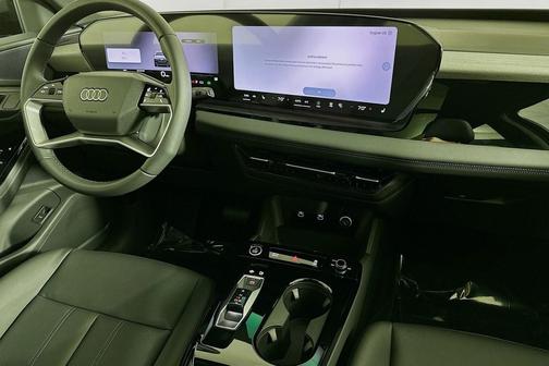 Mythos Black Metallic 2027 Audi Q6 e-tron Premium