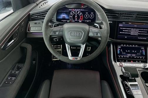 2025 Audi RS Q8 4.0T