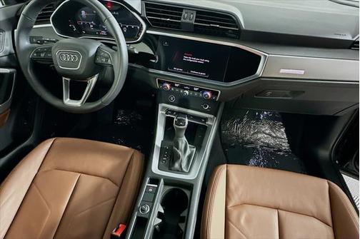 2024 Audi Q3 45 S line Premium Plus