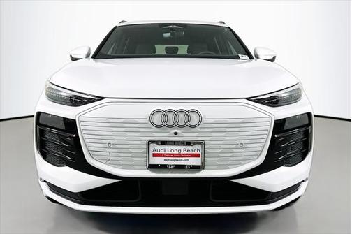 2025 Audi Q6 e-tron Premium Plus quattro