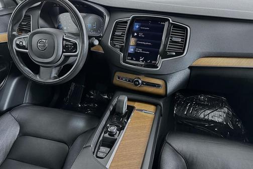 2022 Volvo XC90 Recharge Plug-In Hybrid T8 Inscription Expression 7 Passenger