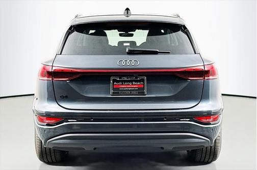 2025 Audi Q6 e-tron Premium Plus quattro