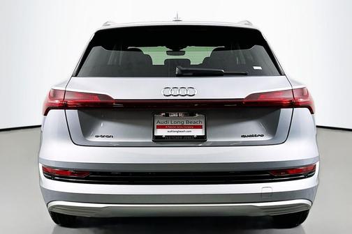 2022 Audi e-tron Premium