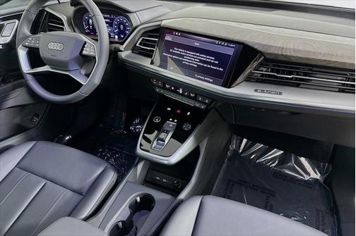 2025 Audi Q4 e-tron Premium Plus 55 quattro