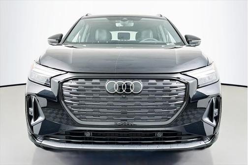 2025 Audi Q4 e-tron Premium Plus 55 quattro