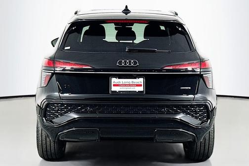 2026 Audi Q3 S line