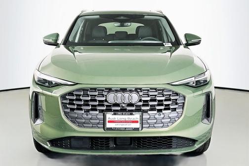 District Green Metallic 2025 Audi Q5 Premium Plus TFSI quattro S tronic