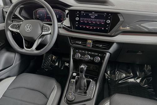 2024 Volkswagen Taos 1.5T SEL