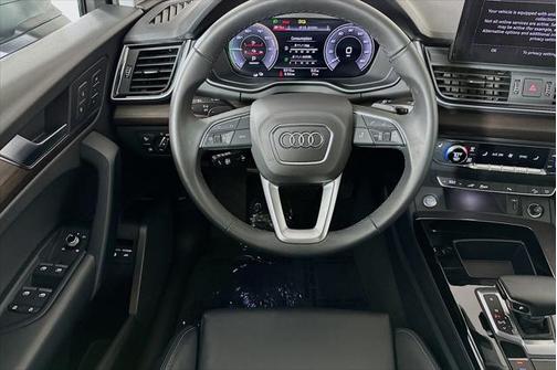 2024 Audi Q5 55 S line Premium