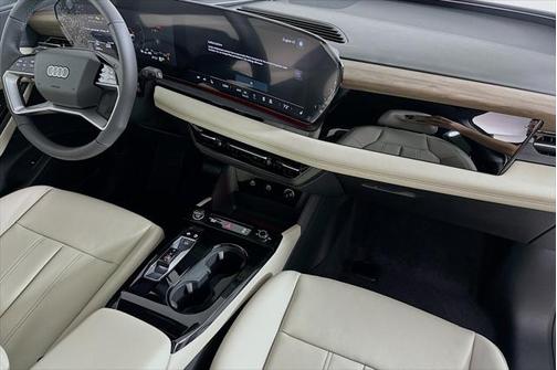 2025 Audi Q6 e-tron Premium Plus quattro