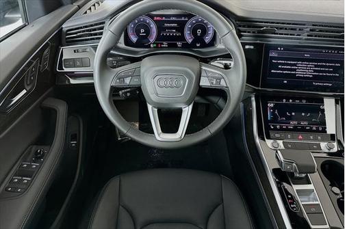 2025 Audi Q8 55 Premium Plus